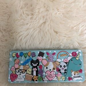 Too Faced Clover Eyeshadow Palette